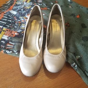 BCBG Nude Wedge Heel Size 8.5 Office Shoes